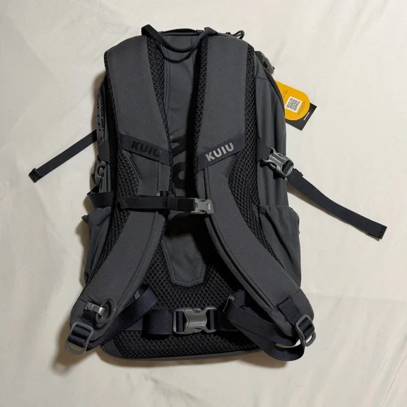 KUIU Divide 1200 Backpack Gunmetal NWT - Picture 2 of 3